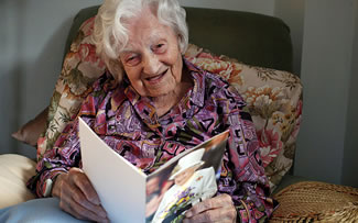  Britain's oldest person have set a new world record by successfully having a hip replacement operation at the ripe old age of 112. Gladys Hooper (in picture) from Ryde, Isle of Wight, had the surgery after falling and breaking her hip. 